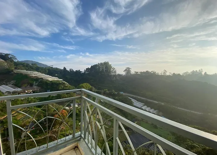 Delisha Homestay 3R2B The Retreat,Aranda Nova